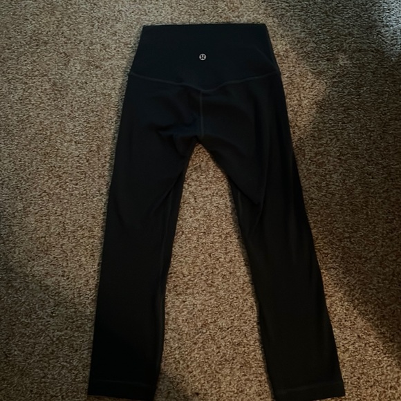 lululemon capri leggings - Picture 2 of 2